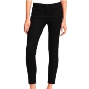 Calvin Klein Black Skinny Crop jeans